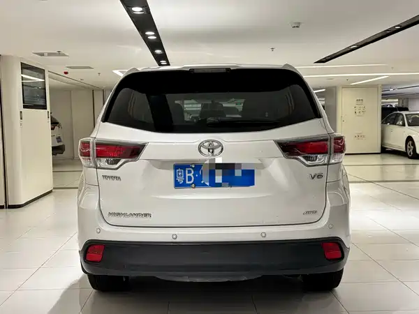 Toyota Highlander 2016