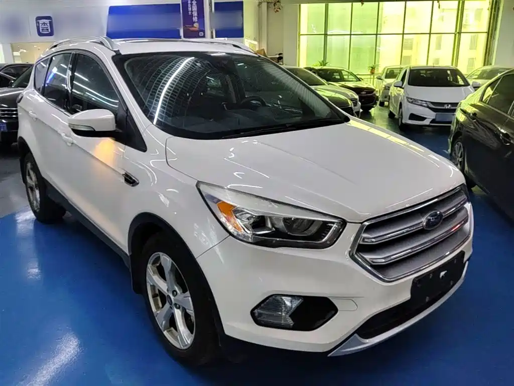 Ford Kuga 2017 — фото 4