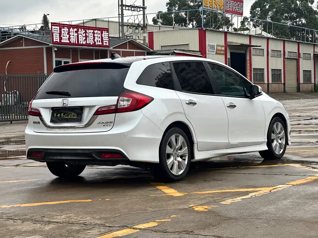 Honda Jade 2014 — фото 12