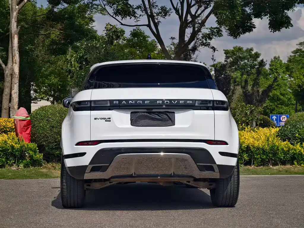 Land Rover Evoque 2023 — фото 8