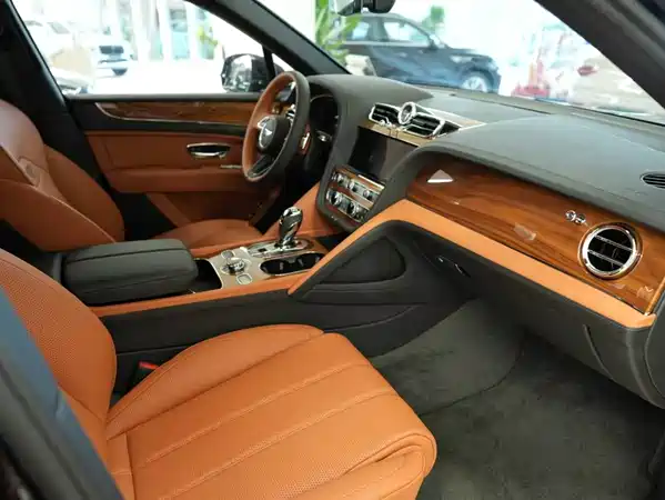 Bentley Bentayga 2025