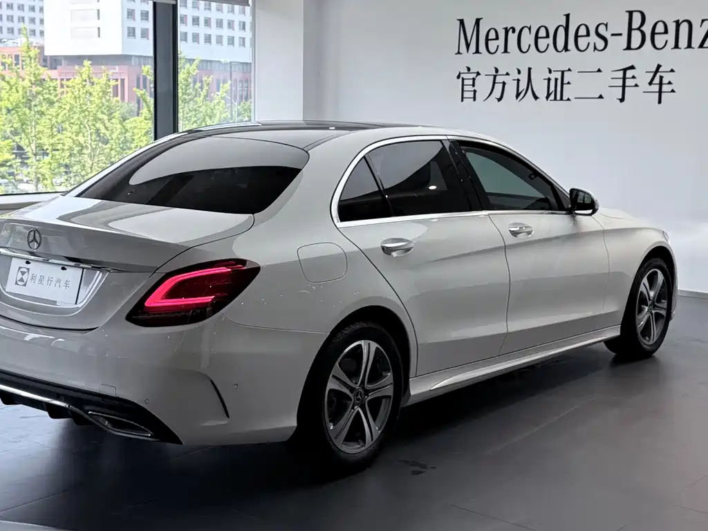Mercedes-Benz C-Class 2020 — фото 15