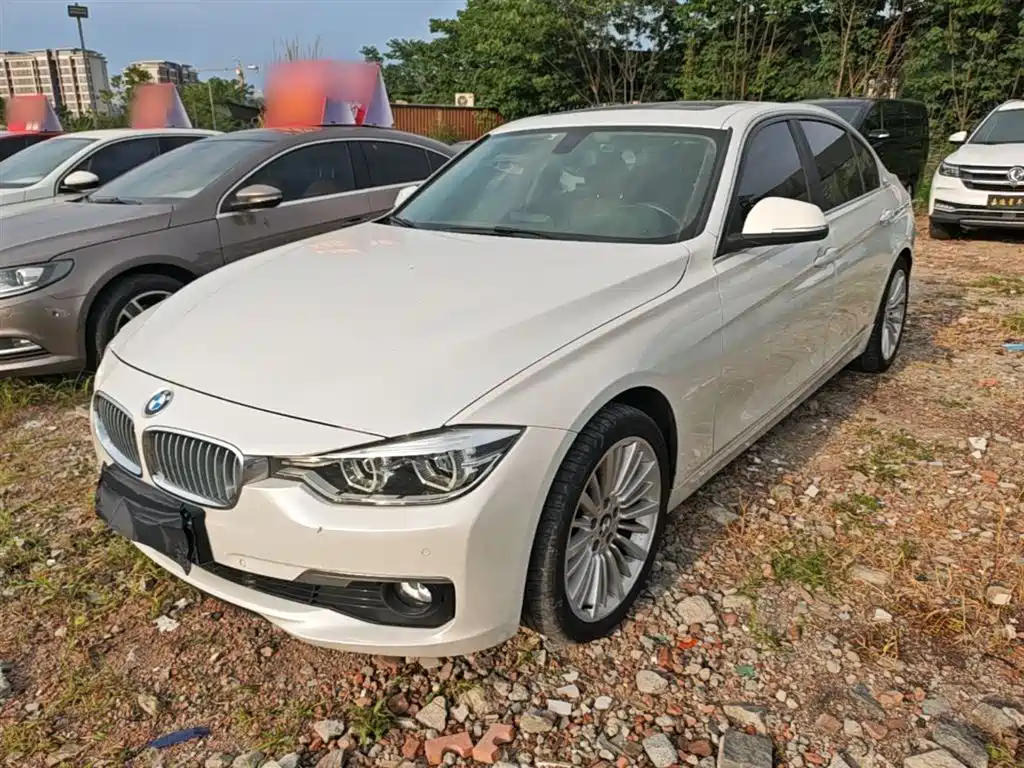 BMW 3 Series 2018 — фото 1
