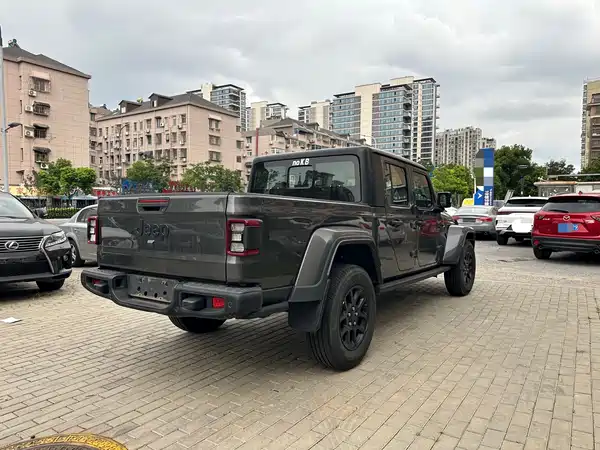 Jeep Gladiator 2024