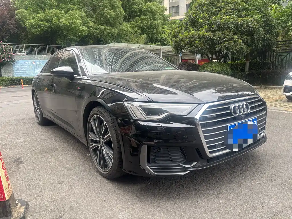 Audi A6L 2022