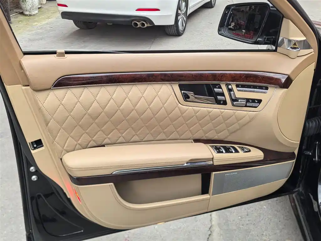 Mercedes-Benz S-Class AMG 2012 — фото 10