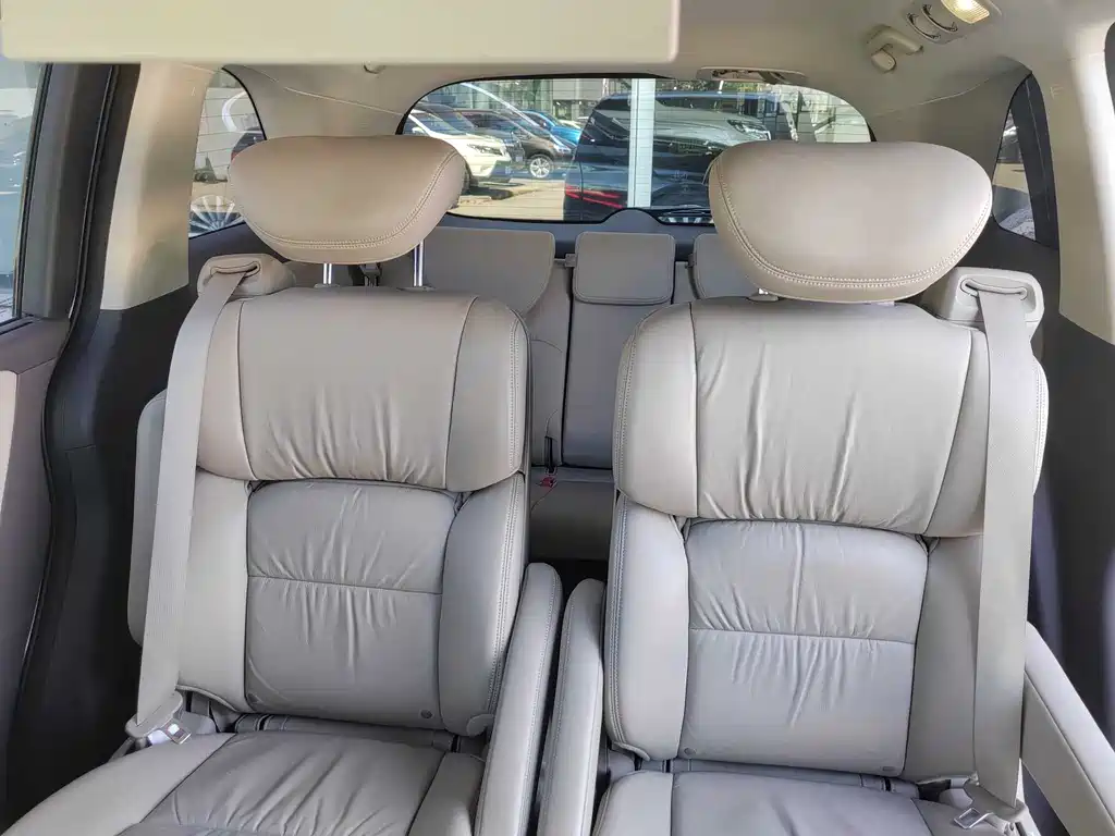 Honda Odyssey 2014 — фото 13