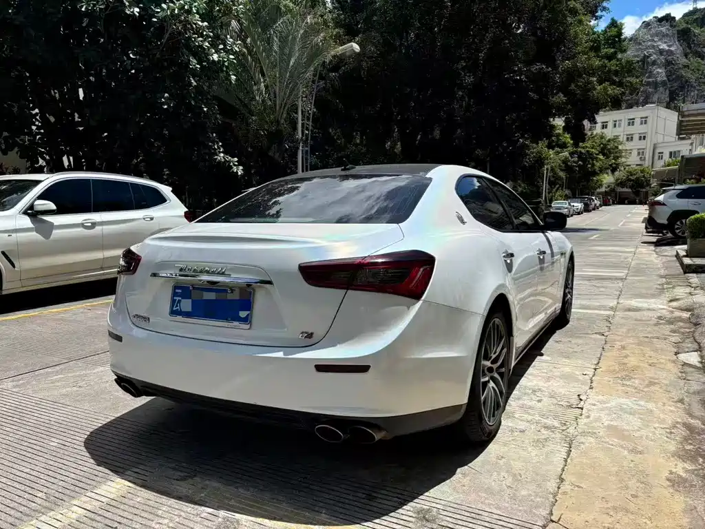 Maserati Ghibli 2015 — фото 4