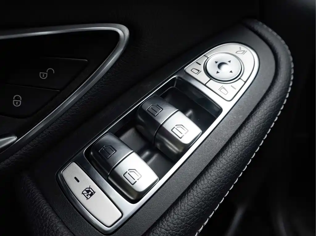 Mercedes-Benz GLC 2021 — фото 10