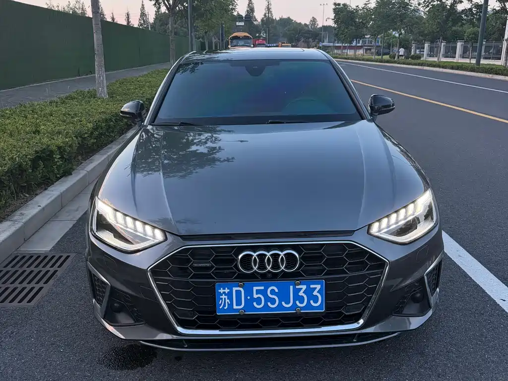 Audi A4L 2020