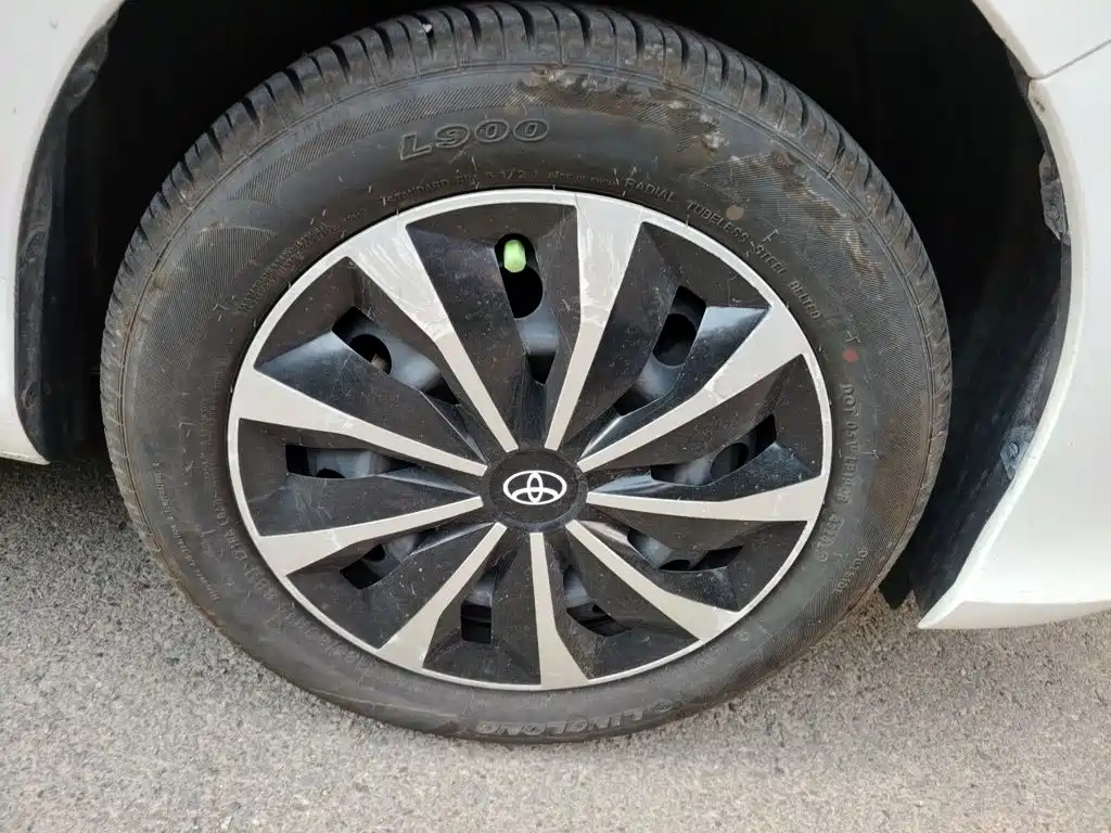 Toyota Yaris L 2019 — фото 23