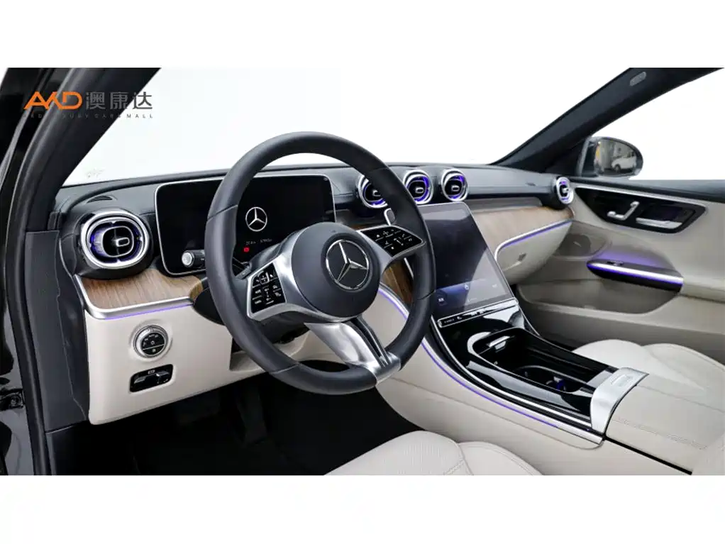 Mercedes-Benz C-Class 2024 — фото 6