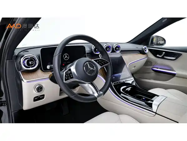 Mercedes-Benz C-Class 2024