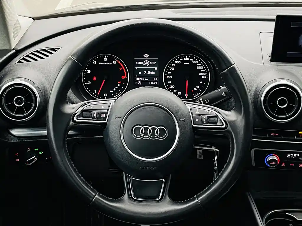 Audi A3 2016 — фото 5
