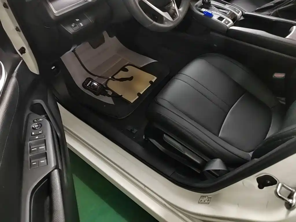 Honda Civic 2017 — фото 16