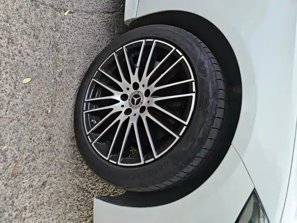 Mercedes-Benz C-Class 2025