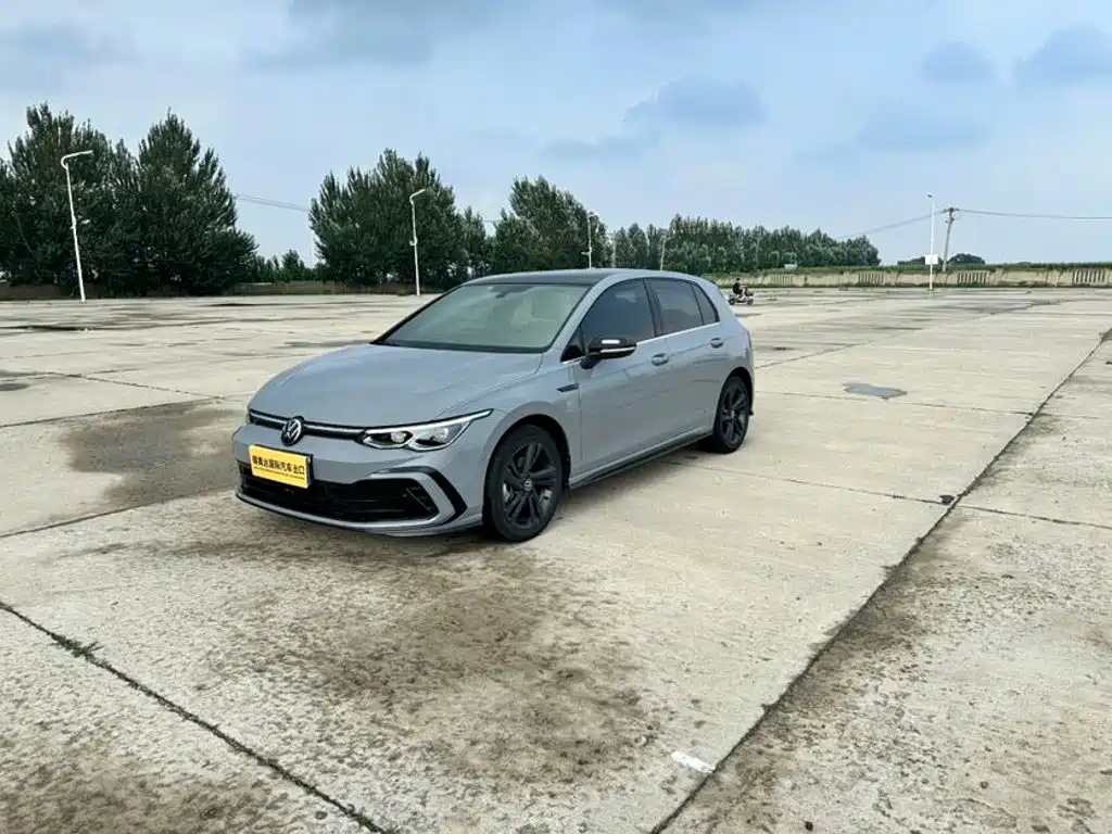 Volkswagen Golf 2022