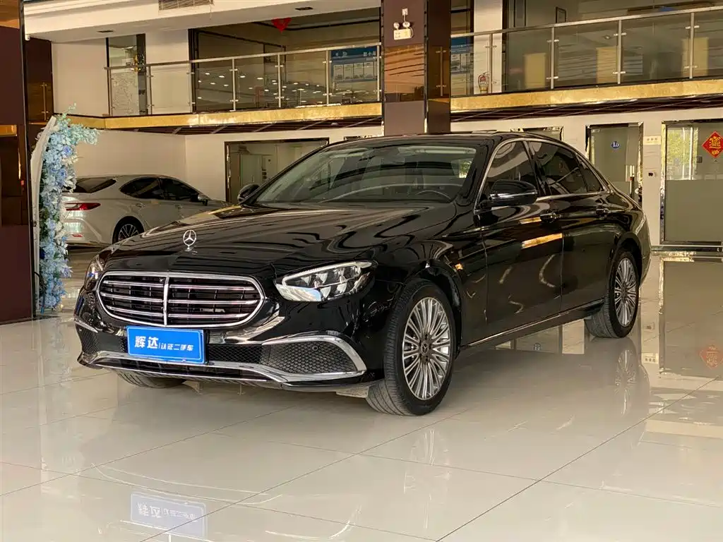 Mercedes-Benz E-Class 2023