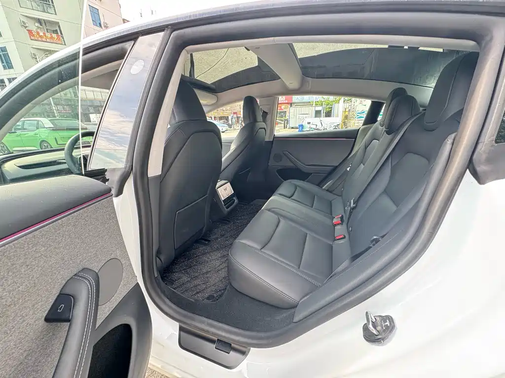 Tesla Model 3 2026