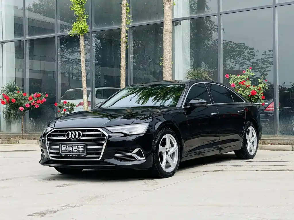 Audi A6L 2023 — фото 1