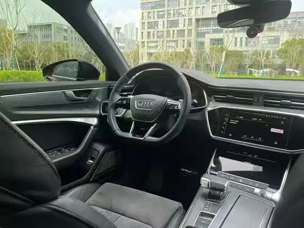 Audi A6L 2020