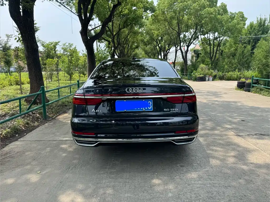 Audi A8 2021