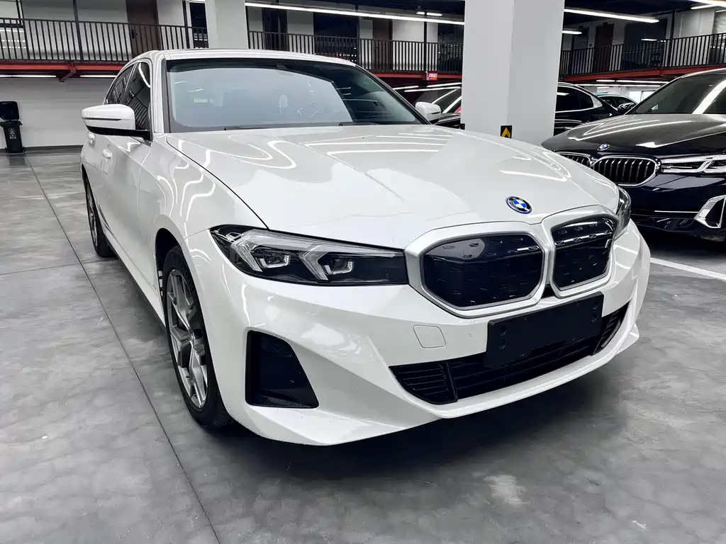 BMW i3 2024