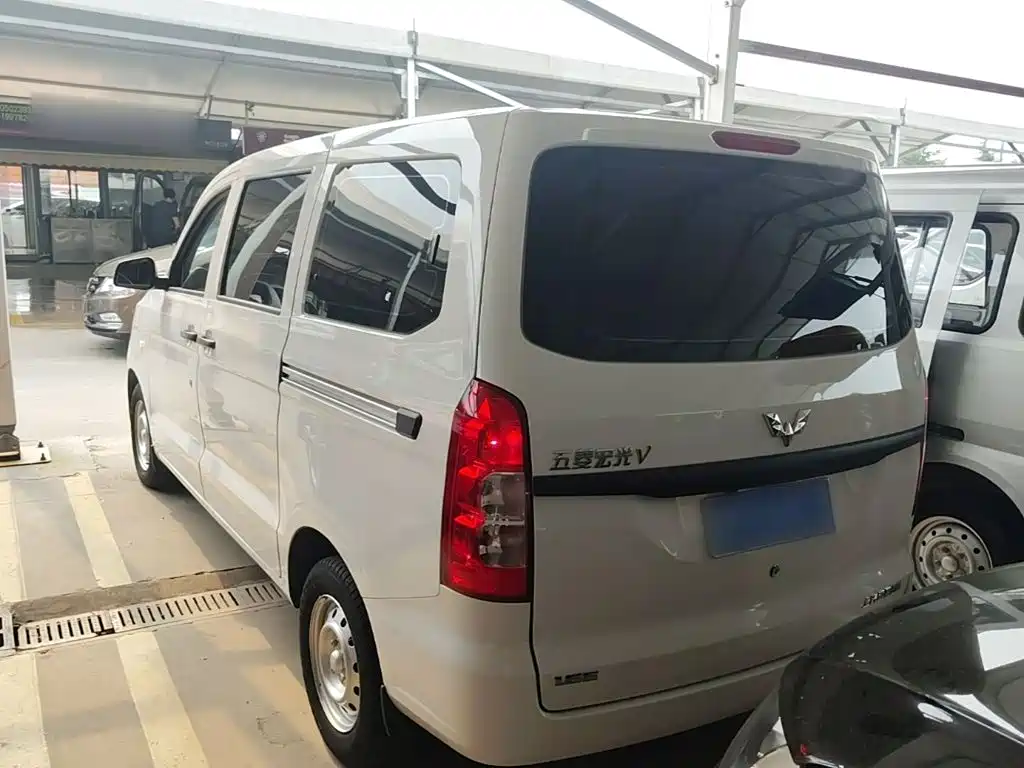 Wuling Hongguang V 2024
