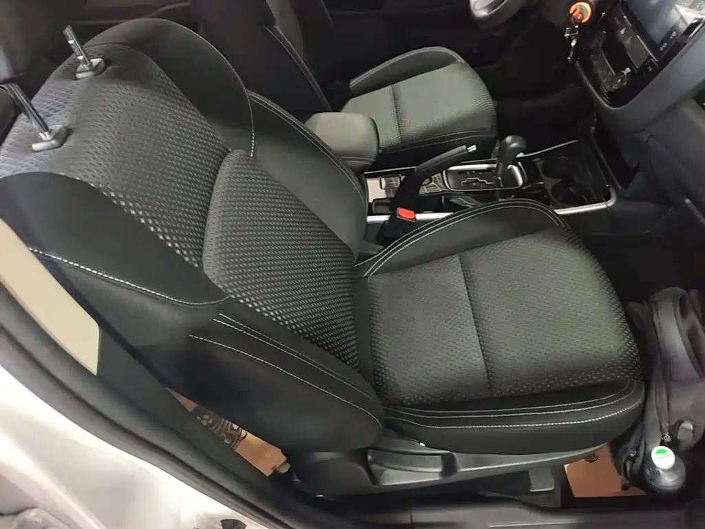 Mitsubishi Outlander 2023 — фото 25