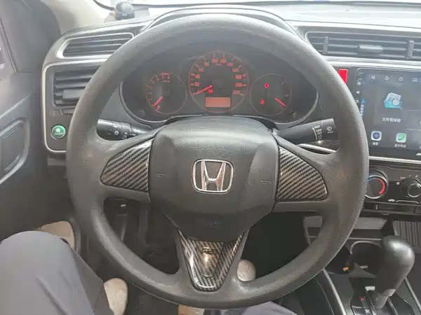 Honda Greiz 2016