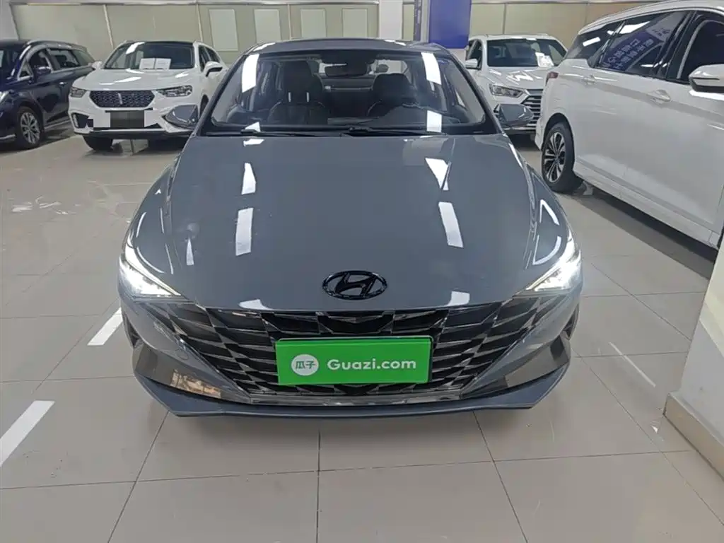 Hyundai Elantra 2021 — фото 3