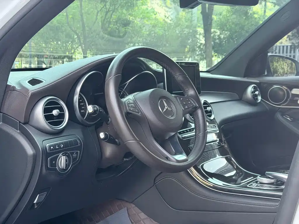 Mercedes-Benz GLC 2017