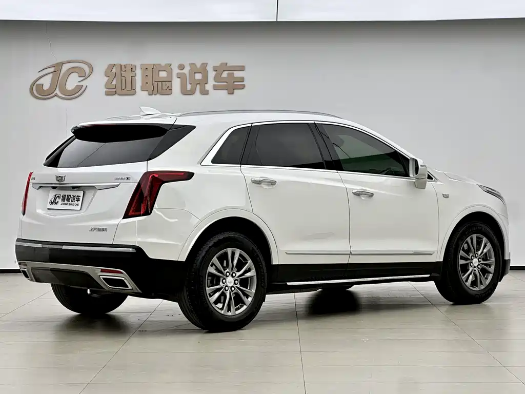 Cadillac XT5 2020 — фото 2