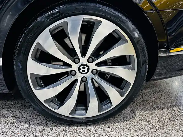 Bentley Flying Spur 2022