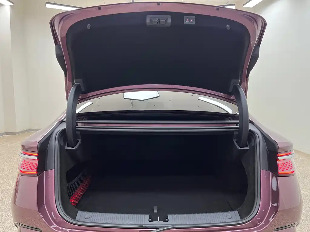 BYD Seal 2023 — фото 31