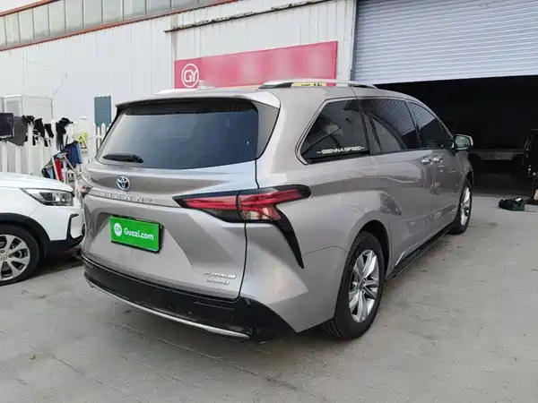 Toyota Sienna 2022