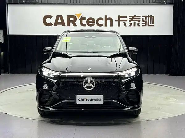 Mercedes-Benz EQS SUV 2026