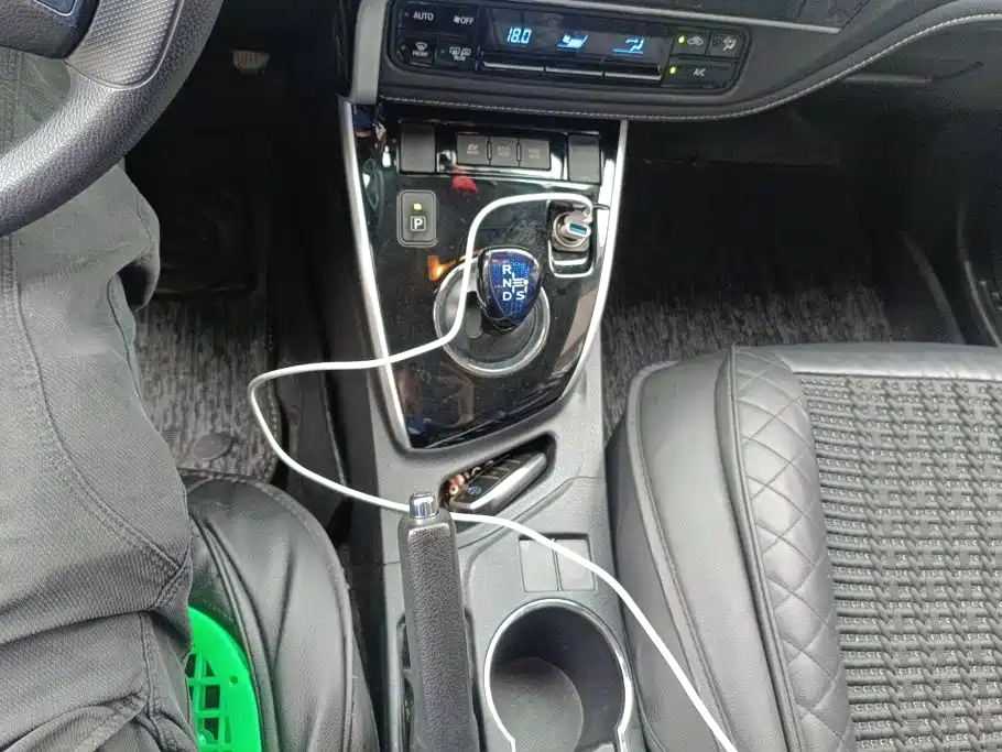 Toyota Corolla 2018 — фото 16