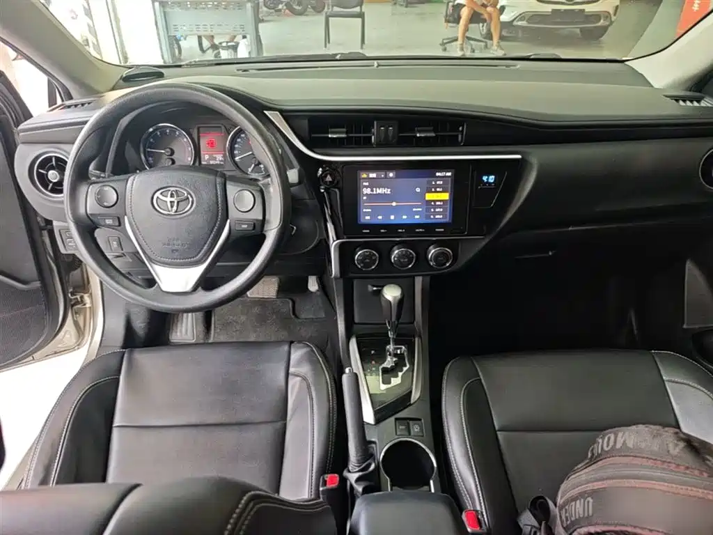 Toyota Corolla 2019 — фото 10