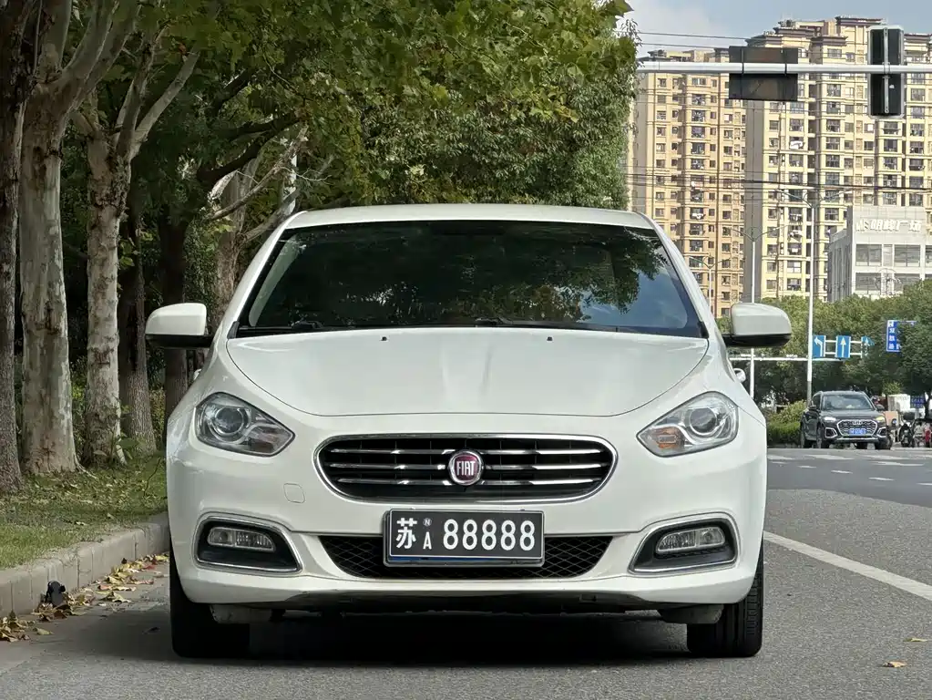 Fiat Viaggio 2013