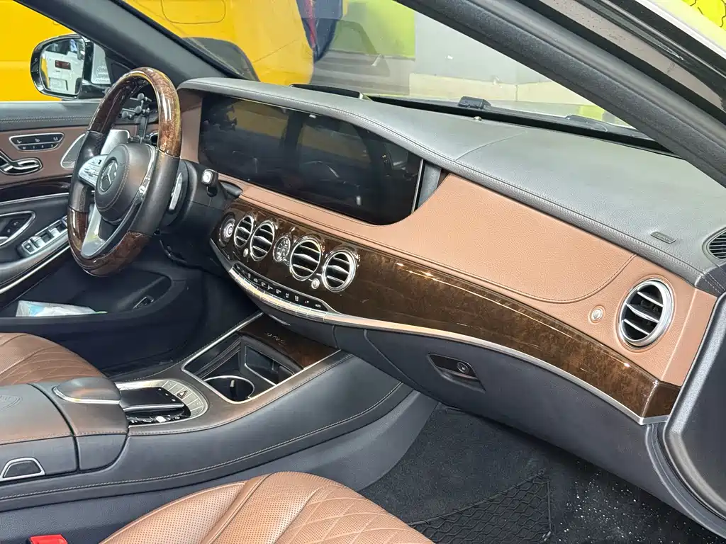 Mercedes-Benz Maybach S-Class 2020 — фото 21