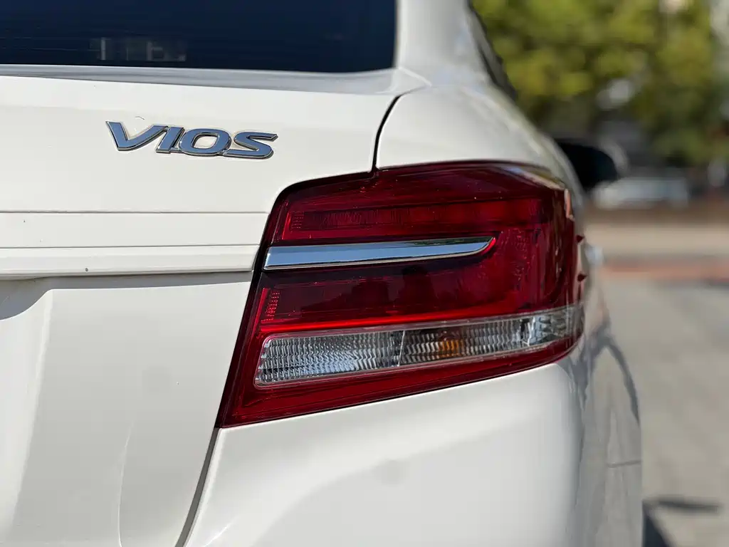 Toyota Vios 2018 — фото 12