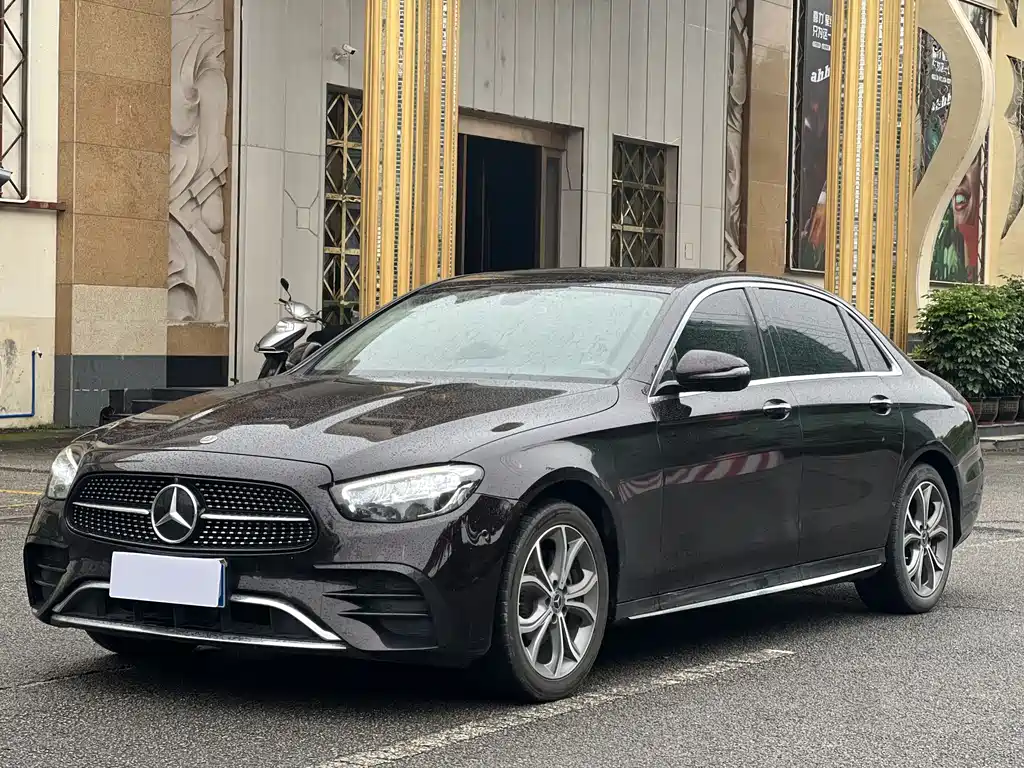 Mercedes-Benz E-Class 2021 — фото 1