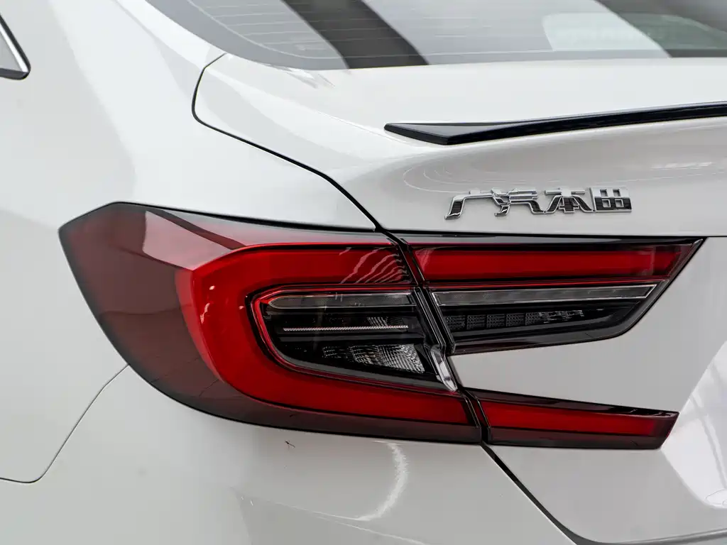 Honda Accord 2023 — фото 18