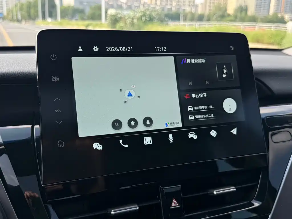 Toyota Camry 2021 — фото 21