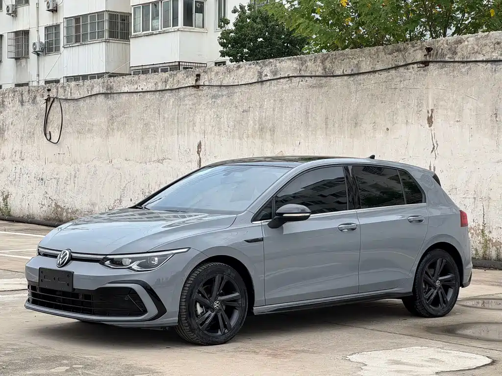 Volkswagen Golf 2022