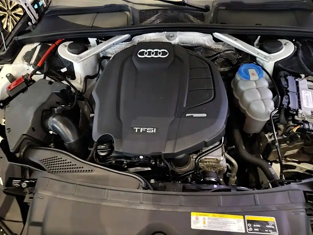 Audi A4L 2018 — фото 20