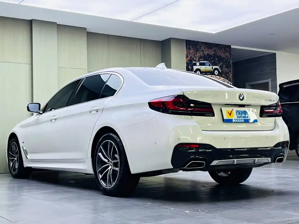 BMW 5 Series 2022