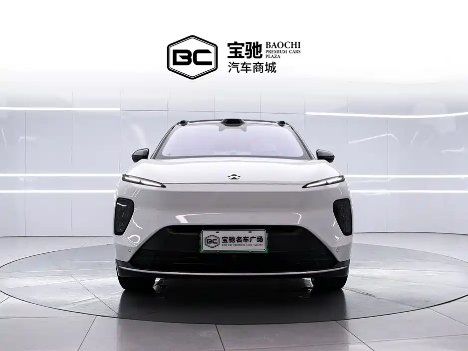 NIO ES8 2025