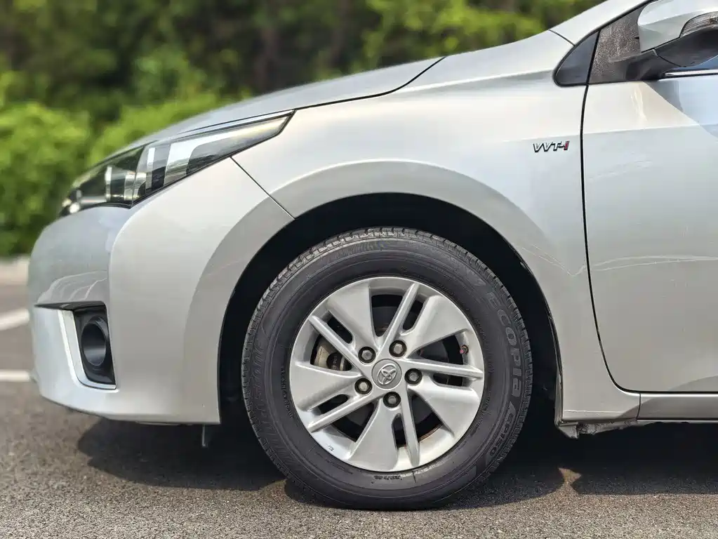 Toyota Corolla 2014 — фото 10